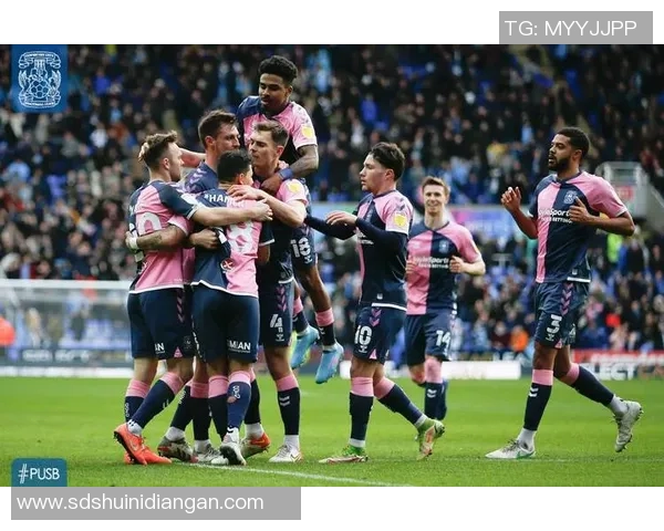 弗利特伍德与朴茨茅斯的激烈对决揭示英冠联赛的竞争魅力与球队实力较量