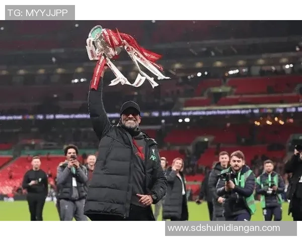 热刺与尤文图斯激战正酣谁能在欧战中笑到最后